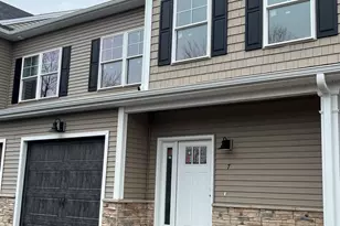 23 Chatsworth Ct, Manchester, CT 06042 - Photo 5