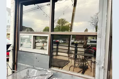 647 Stanley Street, New Britain, CT 06051 - Photo 5