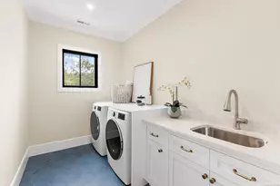 317 Park St, New Canaan, CT 06840 - Photo 17