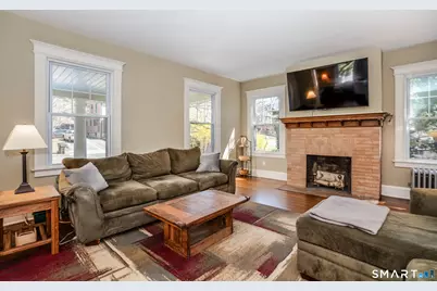 21 Vanderbilt Road, West Hartford, CT 06119 - Photo 7