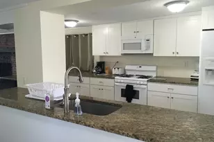 989 Fairfield Beach Rd, Fairfield, CT 06824 - Photo 5