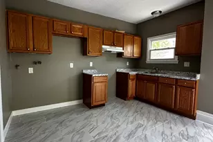 50 Chestnut Ave, Waterbury, CT 06710 - Photo 13