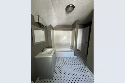 50 Chestnut Avenue, Waterbury, CT 06710 - Photo 17