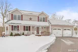 54 Bridle Trail Dr, Naugatuck, CT 06770 - Photo 1