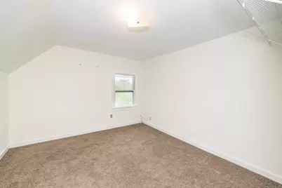 39 Tanner Avenue, Norwich, CT 06360 - Photo 17