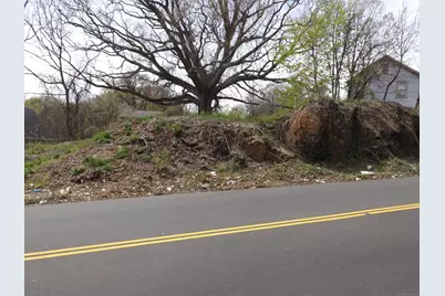 213 Exeter Street, Bridgeport, CT 06606 - Photo 9