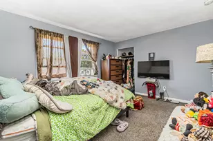 26 Karen Ct, Bridgeport, CT 06606 - Photo 13