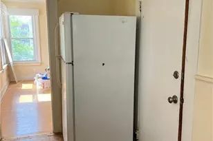 259 Humphrey St, New Haven, CT 06511 - Photo 3