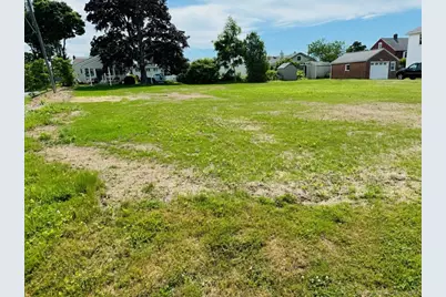 15 Griswold Road, East Lyme, CT 06357 - Photo 3