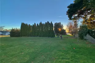 270 N Water St, Stonington, CT 06378 - Photo 3