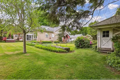 9 Columbus Avenue, East Lyme, CT 06357 - Photo 1