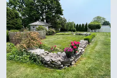 9 Columbus Avenue, East Lyme, CT 06357 - Photo 7