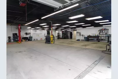 592 Elm Street, Windsor Locks, CT 06096 - Photo 13