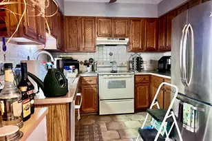 210 Treadwell St, Hamden, CT 06517 - Photo 11