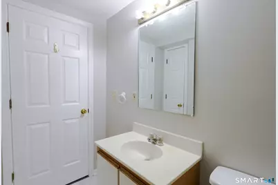 62 Whiton Street #2nd Floor, Windsor Locks, CT 06096 - Photo 9