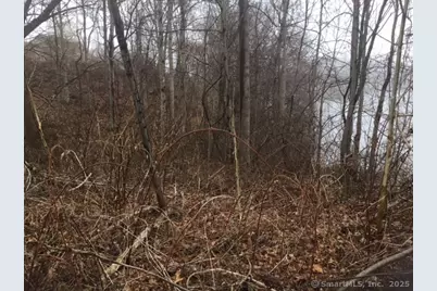 153 Grannis Street, East Haven, CT 06512 - Photo 3