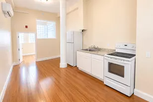 105 Bank St, Waterbury, CT 06702 - Photo 1
