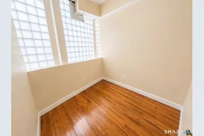 105 Bank Street #1D, Waterbury, CT 06702 - Photo 7