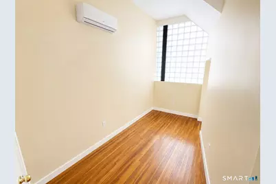 105 Bank Street #1F, Waterbury, CT 06701 - Photo 5