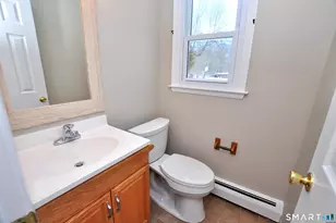 76 Lincoln Way, Windsor, CT 06095 - Photo 15