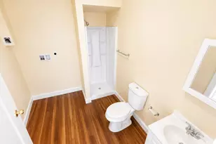 105 Bank St, Waterbury, CT 06702 - Photo 7