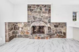 1620 N Peters Ln, Stratford, CT 06614 - Photo 17