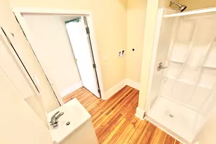 105 Bank St, Waterbury, CT 06702 - Photo 7