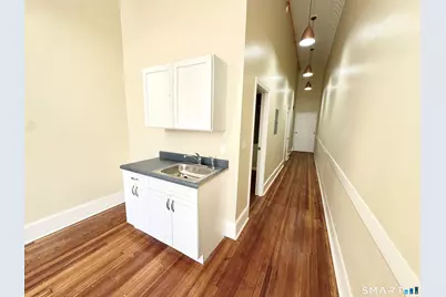 105 Bank Street #4A, Waterbury, CT 06702 - Photo 5