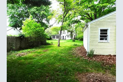 209 South Pine Creek Road, Fairfield, CT 06824 - Photo 11