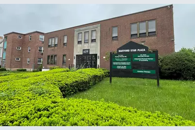 609 Farmington Avenue, Hartford, CT 06105 - Photo 1