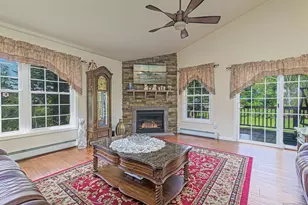 23 Brookside Dr, Killingly, CT 06241 - Photo 7