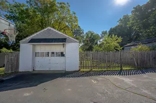 74 Macarthur Dr, Waterbury, CT 06704 - Photo 29