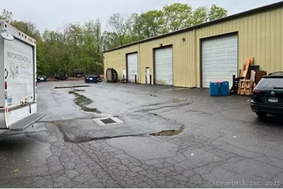 34 Panagrosi Circle, East Haven, CT 06512 - Photo 3