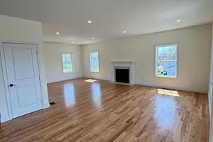 274 Riverside Dr, Meriden, CT 06451 - Photo 5