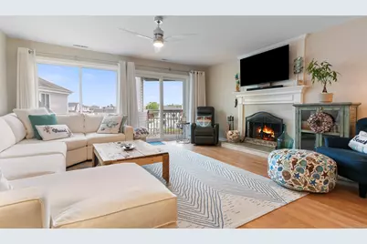 1 Mansfield Grove Road #APT 205, East Haven, CT 06512 - Photo 5