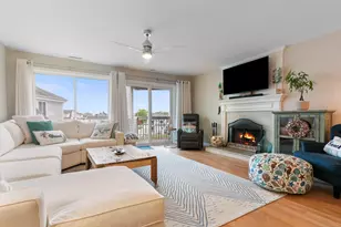 1 Mansfield Grove Rd, East Haven, CT 06512 - Photo 5