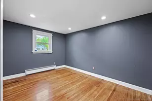 99 Redwood Dr, Bristol, CT 06010 - Photo 9