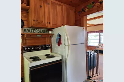 736 West Wakefield Boulevard, Winchester, CT 06098 - Photo 17