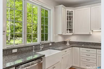 47 Summit Ridge Road, Stamford, CT 06902 - Photo 9