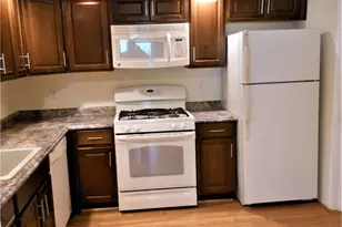 18 Greenview Ln, Milford, CT 06461 - Photo 11