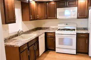 18 Greenview Ln, Milford, CT 06461 - Photo 7