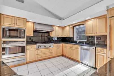 21 Greenbriar Road, Oxford, CT 06478 - Photo 13