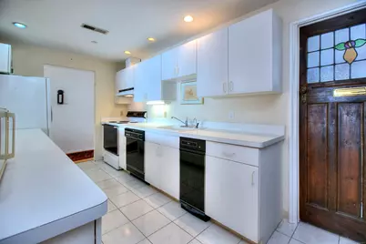 26 Cove Avenue #APT 3B, Norwalk, CT 06855 - Photo 11