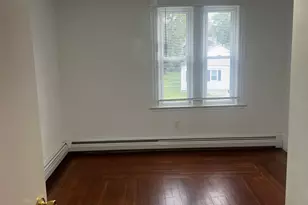 1 Farnsworth St, New London, CT 06320 - Photo 13