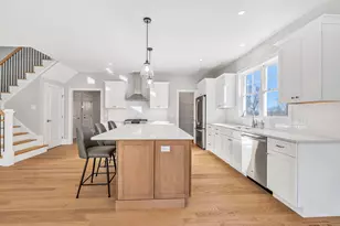 13 Legacy Ln, Monroe, CT 06468 - Photo 9