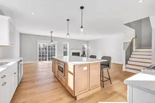 13 Legacy Ln, Monroe, CT 06468 - Photo 11