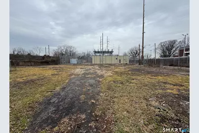 1096 Quinnipiac Avenue, New Haven, CT 06513 - Photo 13