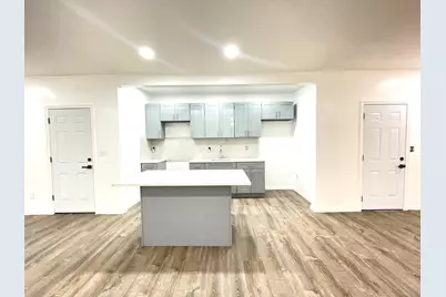 32 Lester Street, Ansonia, CT 06401 - Photo 3