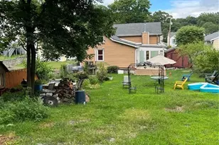 385 Chamberlain Ave, Bridgeport, CT 06606 - Photo 5