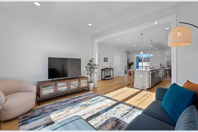 131 Shea Circle #131, Cheshire, CT 06410 - Photo 9